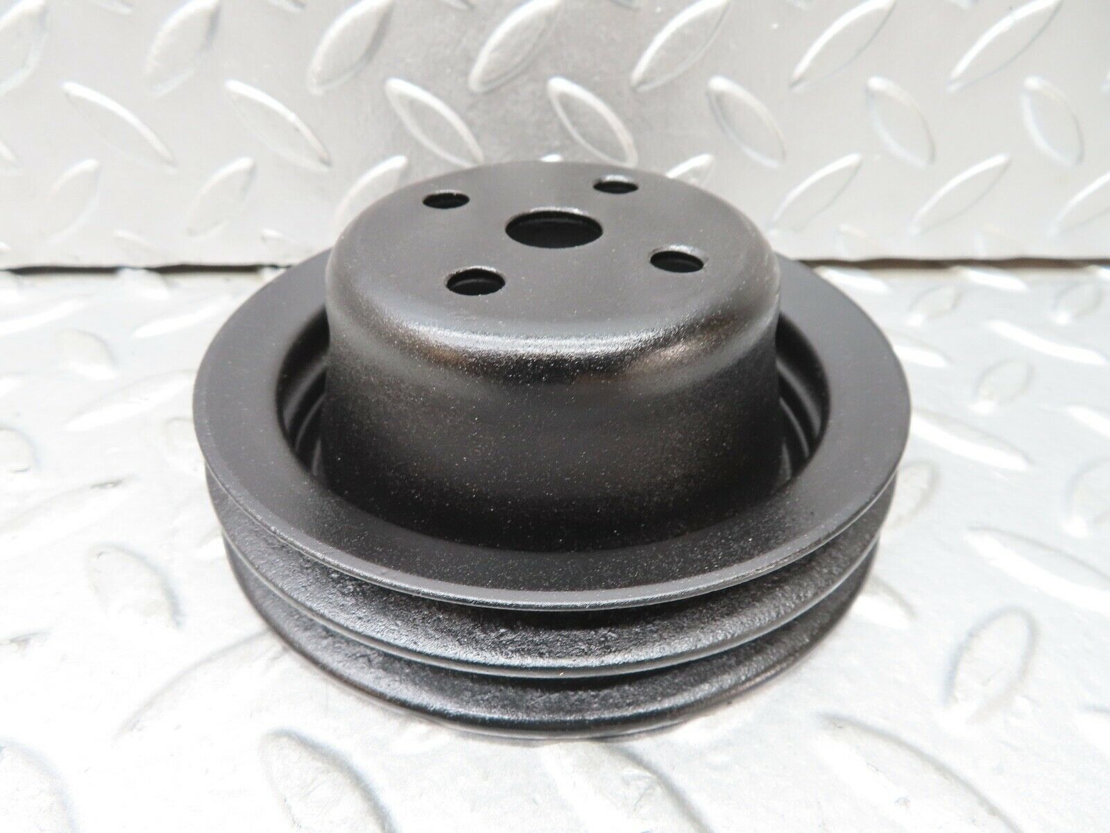 17798 Mercedes-Benz W116 450SEL Water Pump Pulley