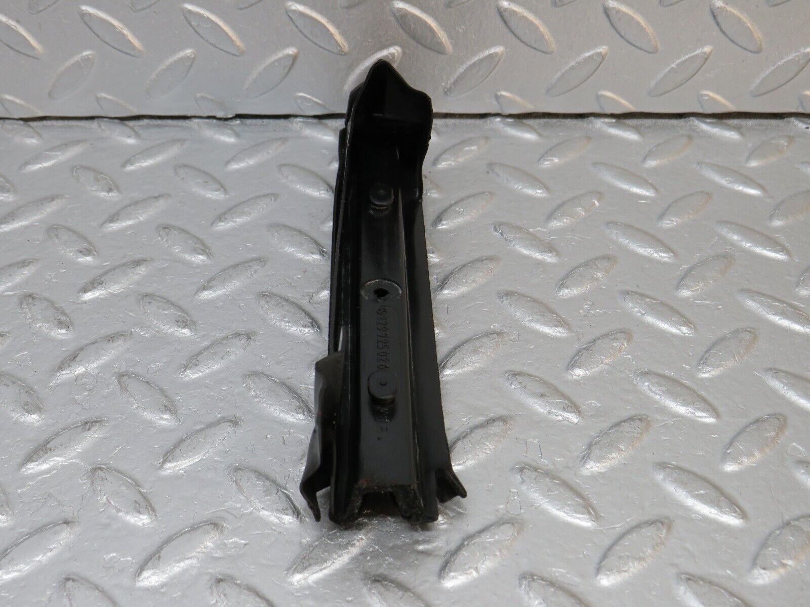 38268 Mercedes-Benz R129 280SL Coupe Right Door Wing Mirror Rubber 1297250266