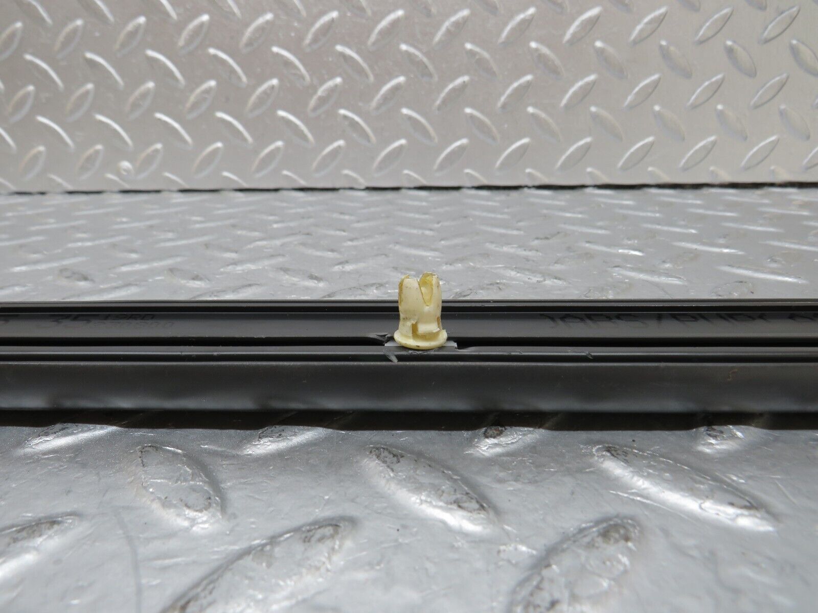 35016 Mercedes-Benz W210 320E Rear Door Sill Trim 2106803535