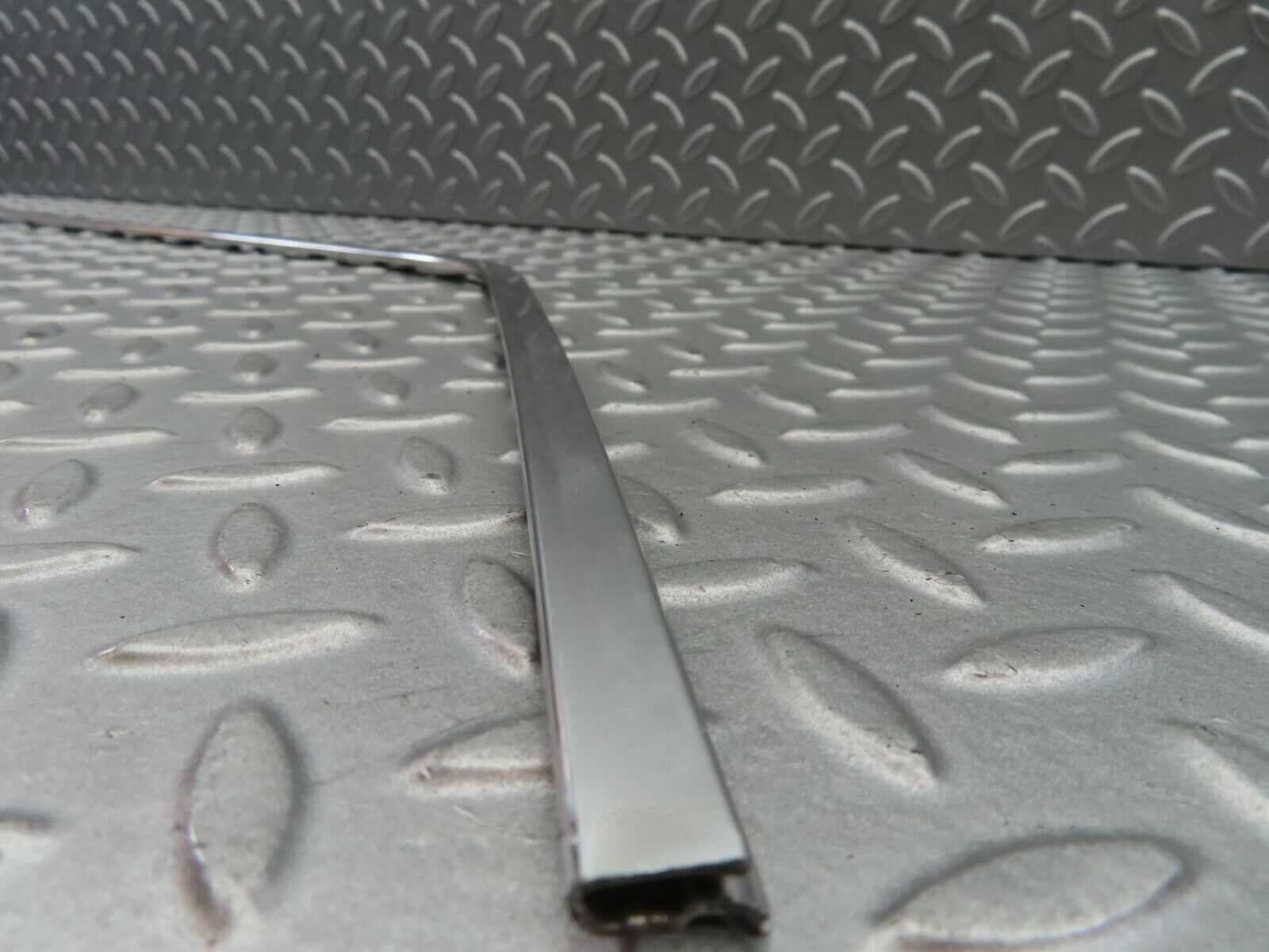 5906 Mercedes-Benz W123 200 Door Chrome Window Frame Front Right