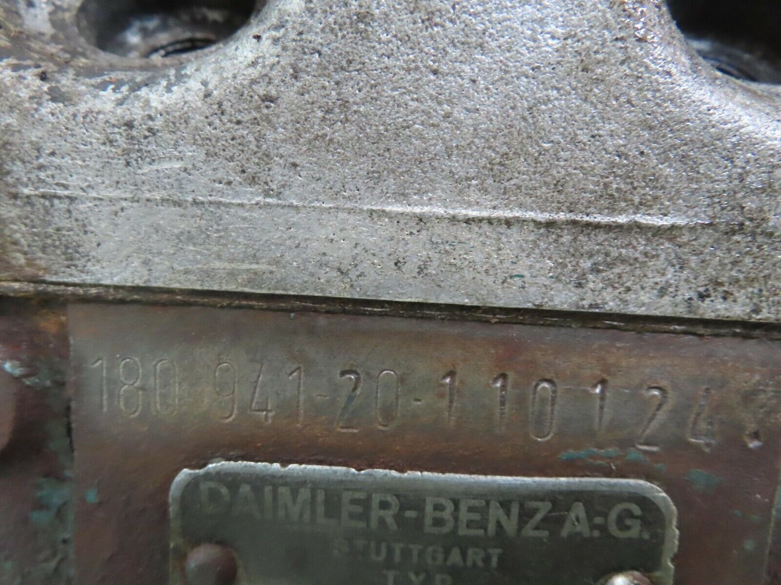 13272 Mercedes-Benz W111 220S 6 Cylinder Petrol Engine M180.941 1800111701