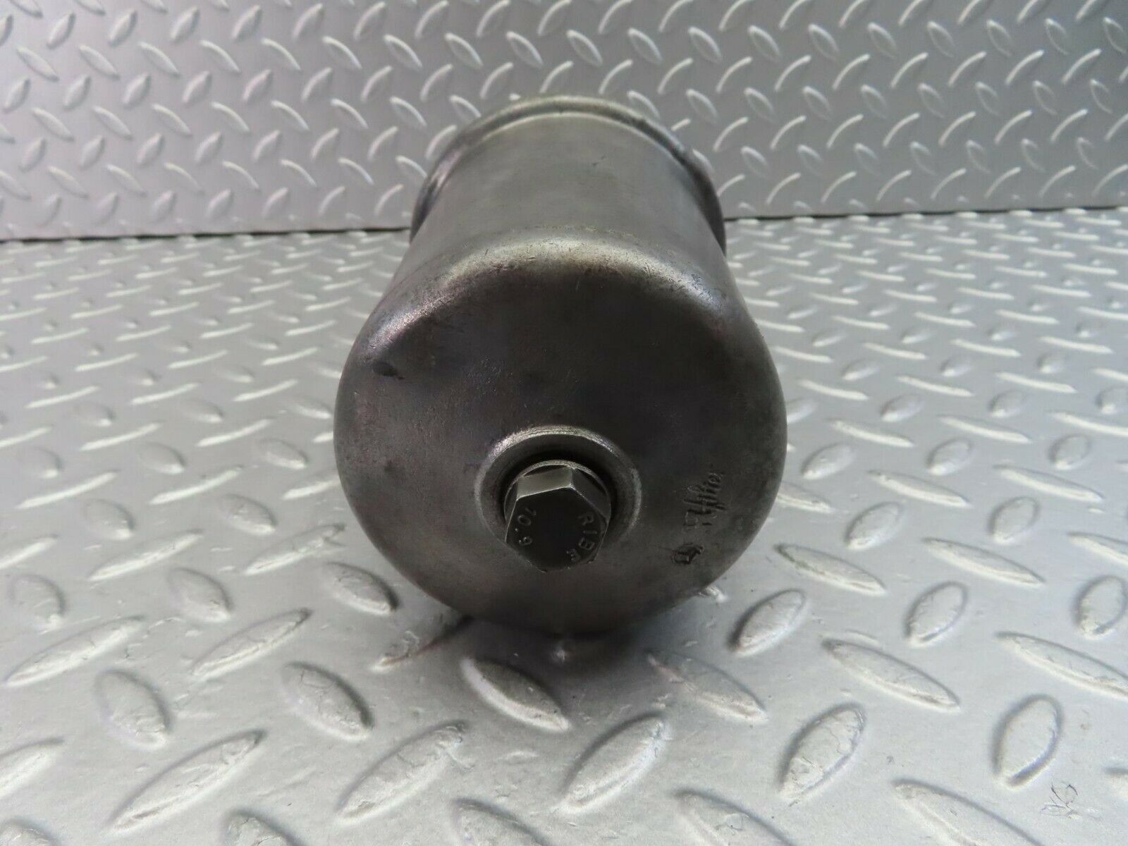 9856 Mercedes-Benz C123 280CE Coupe Oil Filter Housing