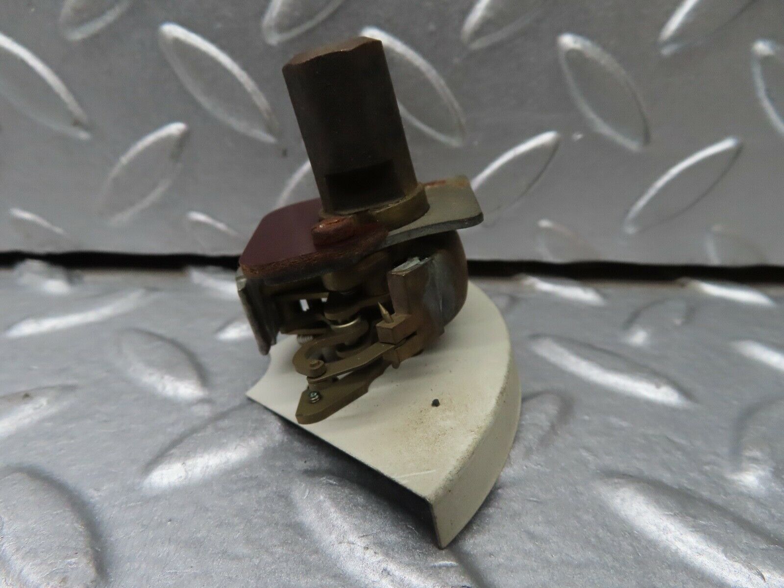 18348 Mercedes-Benz W115 Oil Pressure Gauge