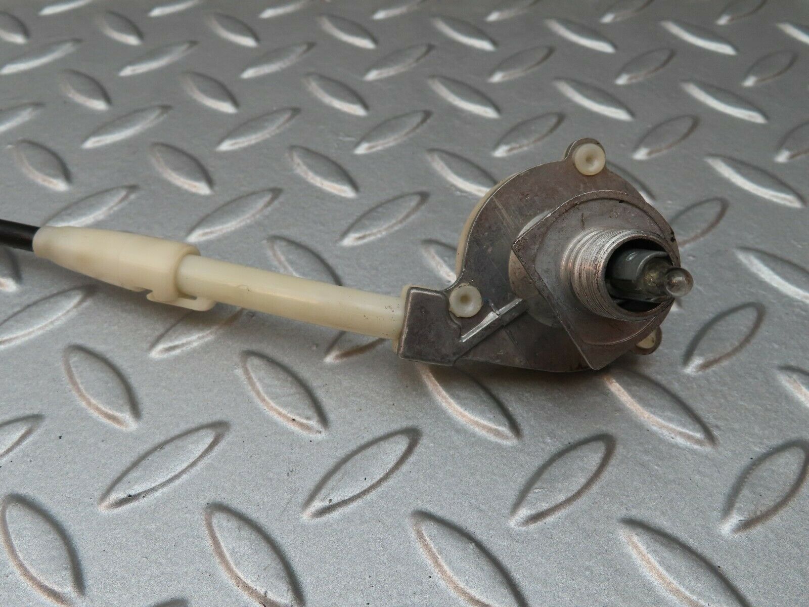 4046 Mercedes-Benz S123 200T Wagon Heater Control Unit