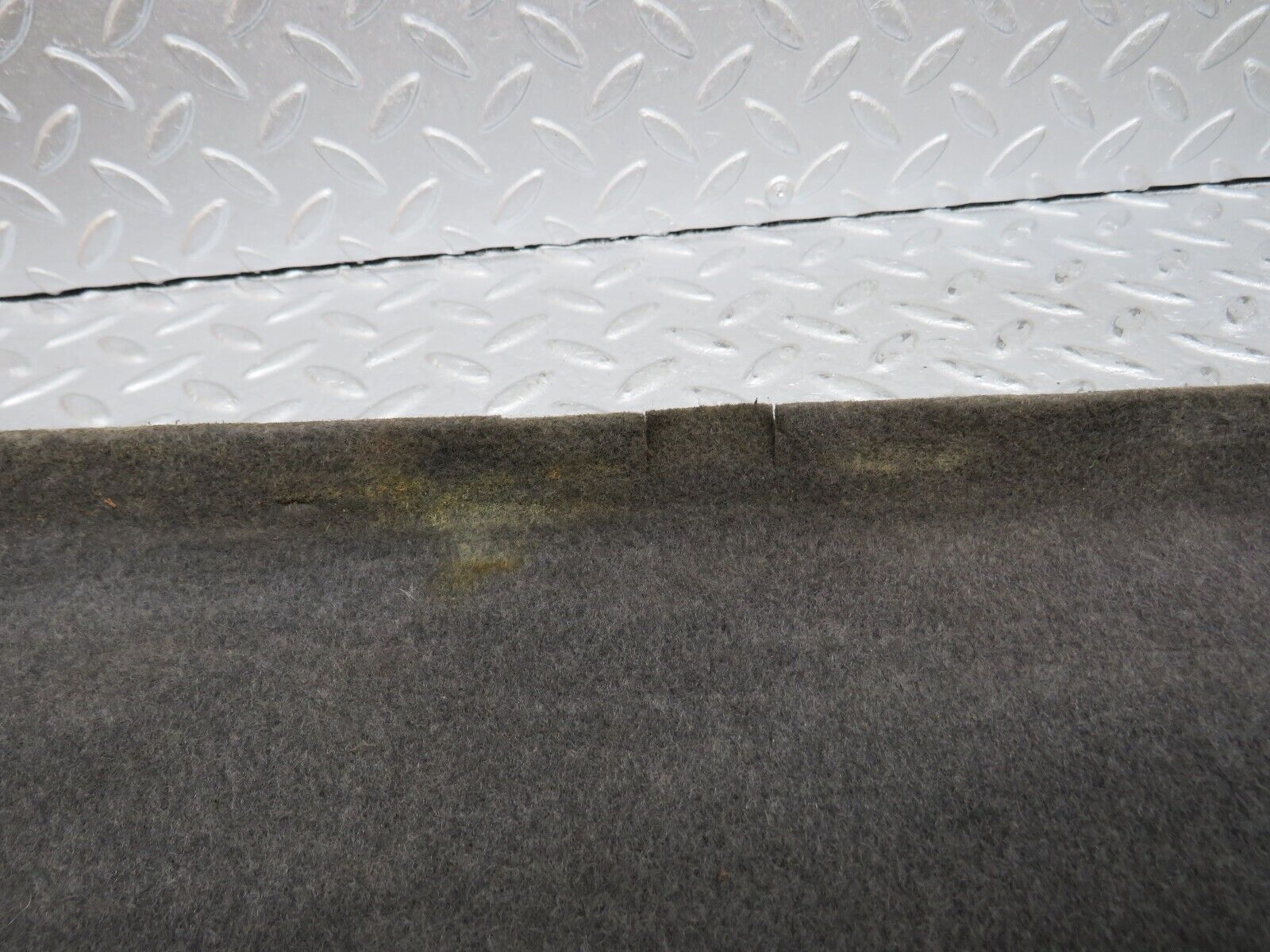 36231 Mercedes-Benz W126 420SE Fuel Tank Cover Plate Carpet Grey