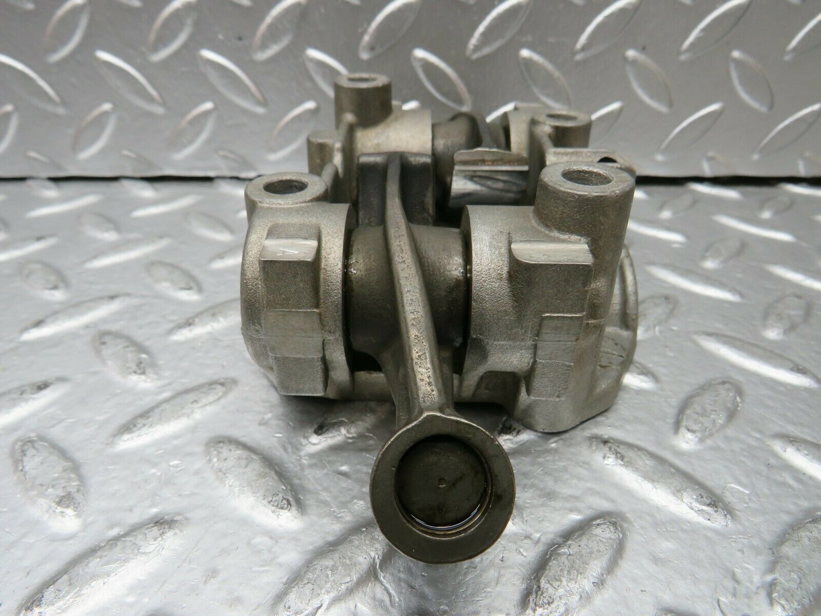 23071 Mercedes-Benz C123 230CE Coupe Rocker Arms Camshaft Bearing Block 1020512110