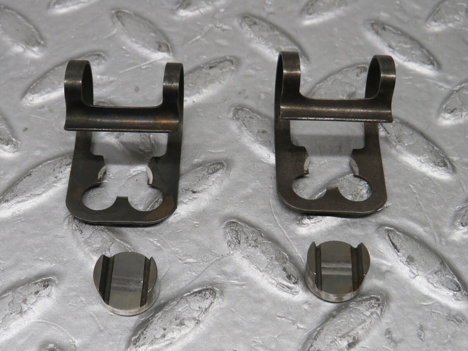 37619 Mercedes-Benz W109 300SEL Valve Rocker Arm With Spring & Tappet