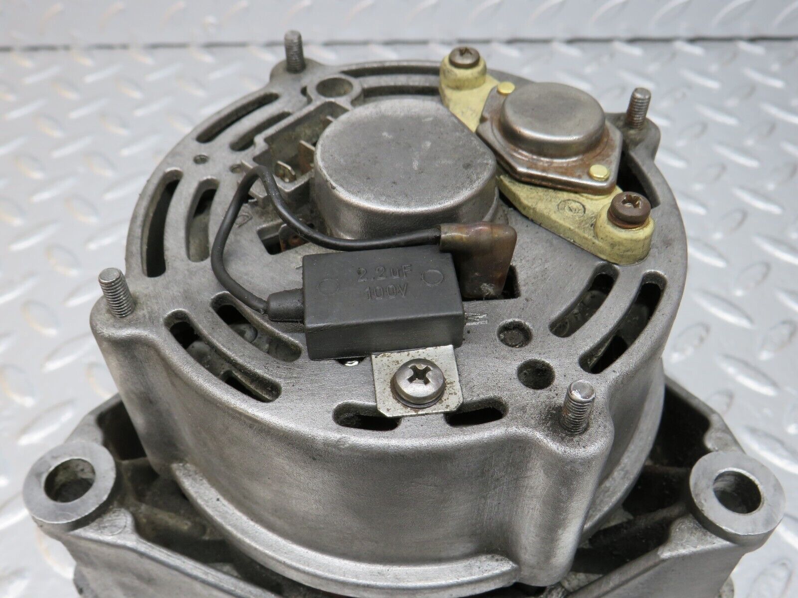 34152 Mercedes-Benz W124 260E Alternator Generator