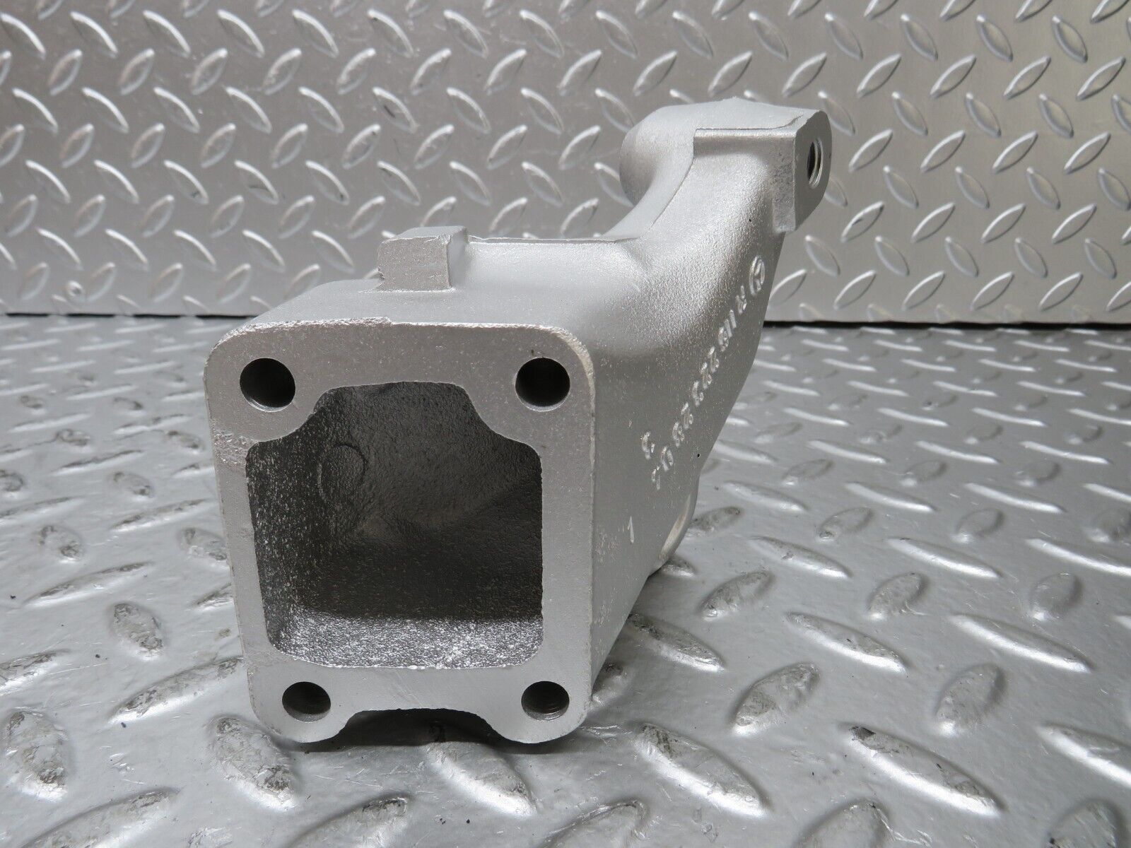 26236 Mercedes-Benz W116 450SE Engine Mount Bracket Right Side 1162232804