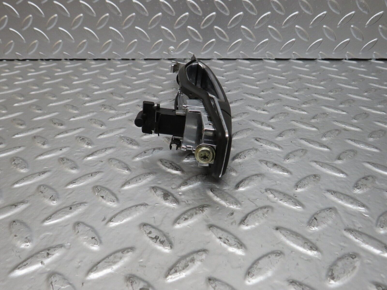 24870 Mercedes-Benz W140 S320 Front Left Exterior Door Handle