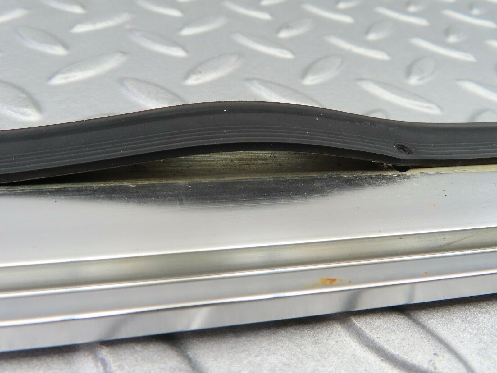 6905 Mercedes-Benz C107 350SLC Coupe Roof Chrome Moulding Left Side