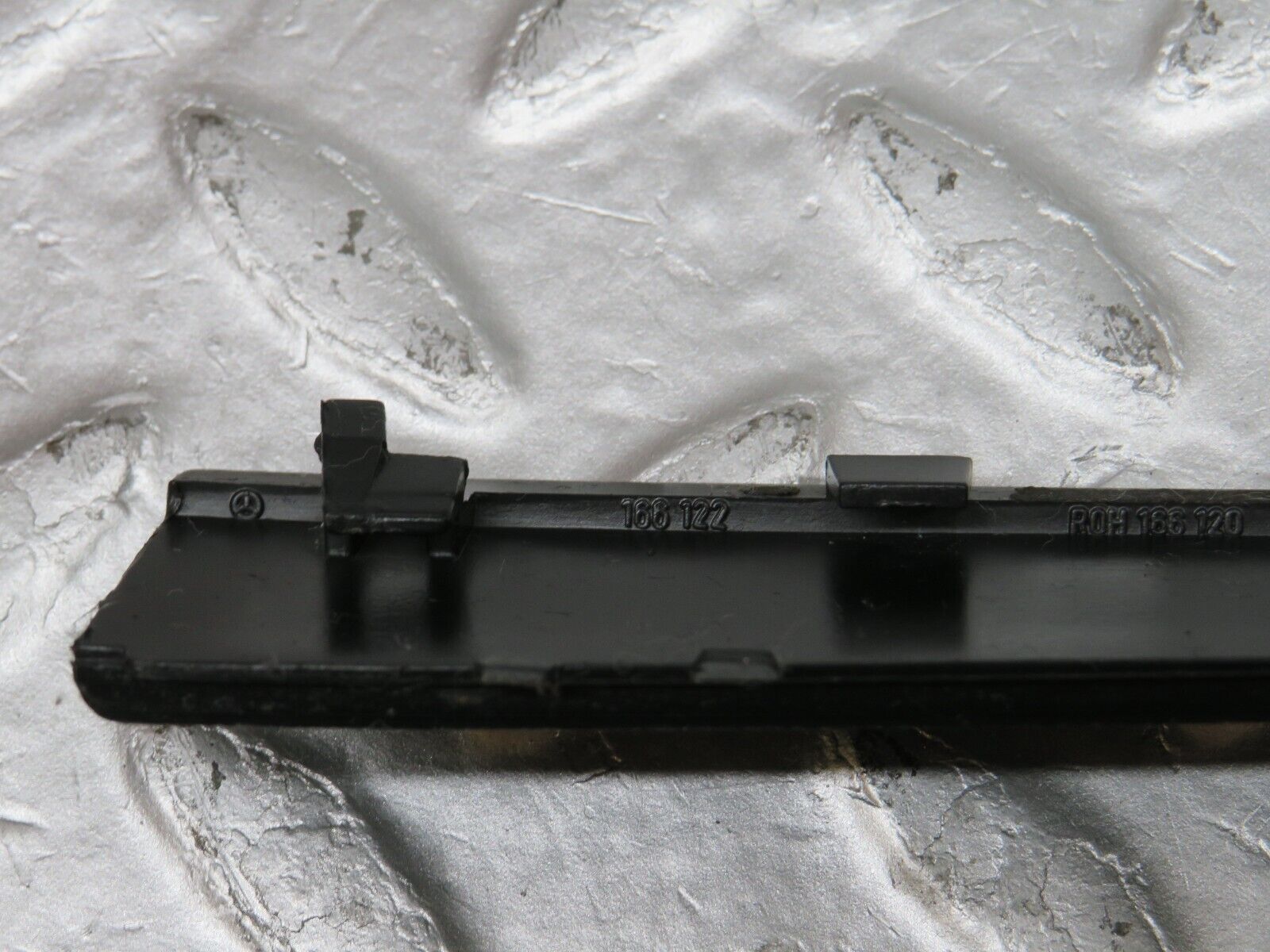 34198 Mercedes-Benz W124 260E Wing Mirror Housing Frame Right Side 166122