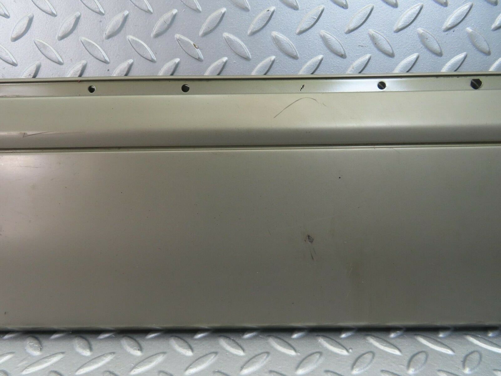 8877 Mercedes-Benz W126 Front Right Door Moulding 1266903840