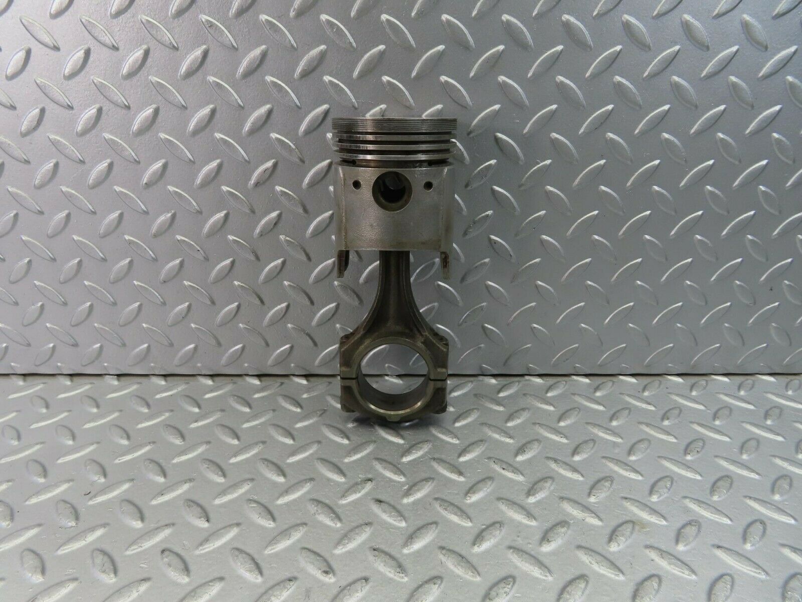 10204 Mercedes-Benz W111 220SE Piston With Connecting Rod 79.97 mm