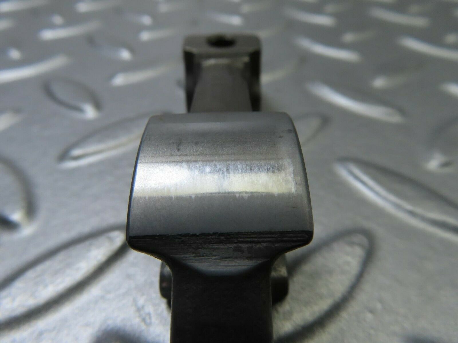 9129 Mercedes-Benz W108 Valve Rocker Arm With Retaining Spring