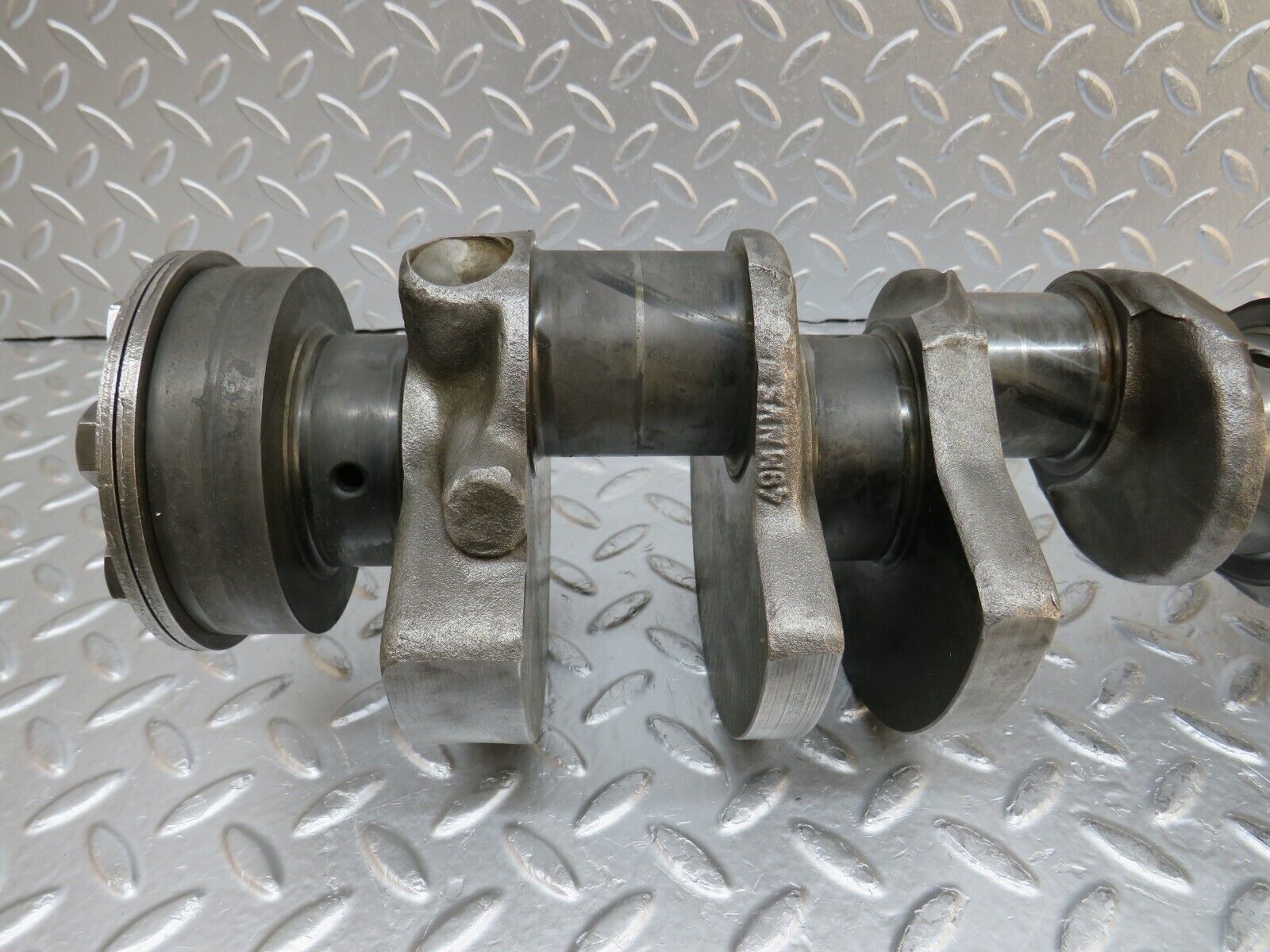 0210 Mercedes-Benz W116 350SE Crankshaft 1160311601