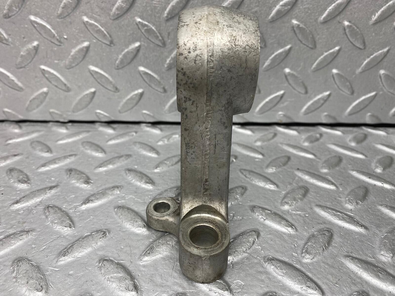 1711 Mercedes-Benz W105 219 PONTON Camshaft Tower Bearing 1800511510