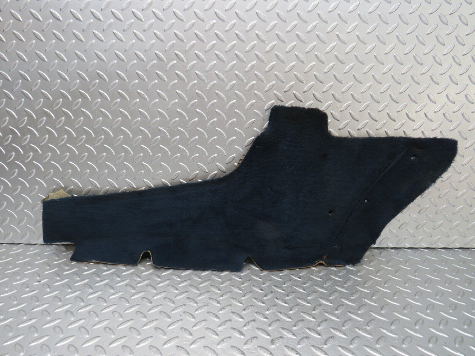 25261 Mercedes-Benz W201 190D Centre Console Carpet Blue Right