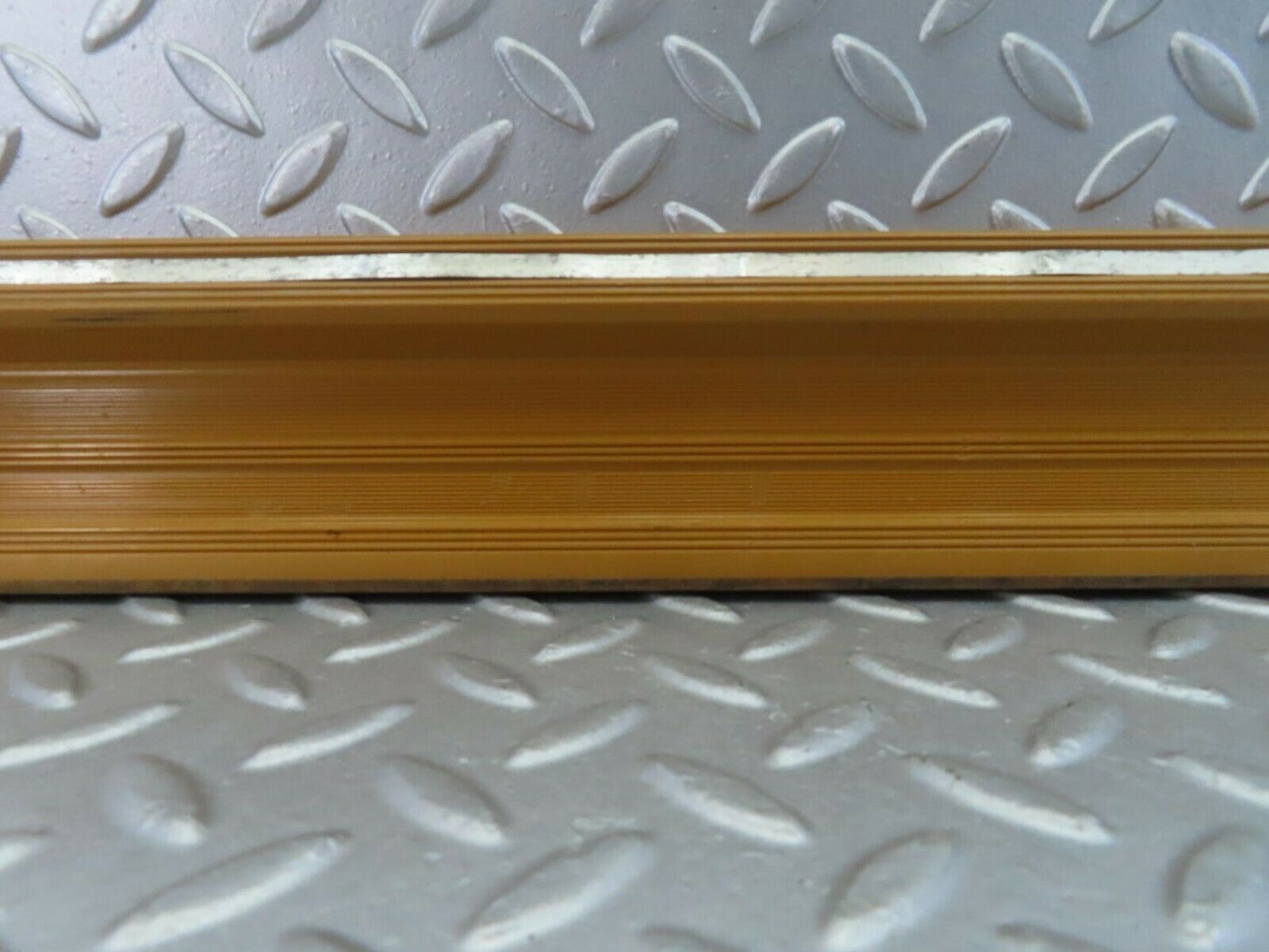 10032 Mercedes-Benz C123 230CE Coupe Right Door Sill