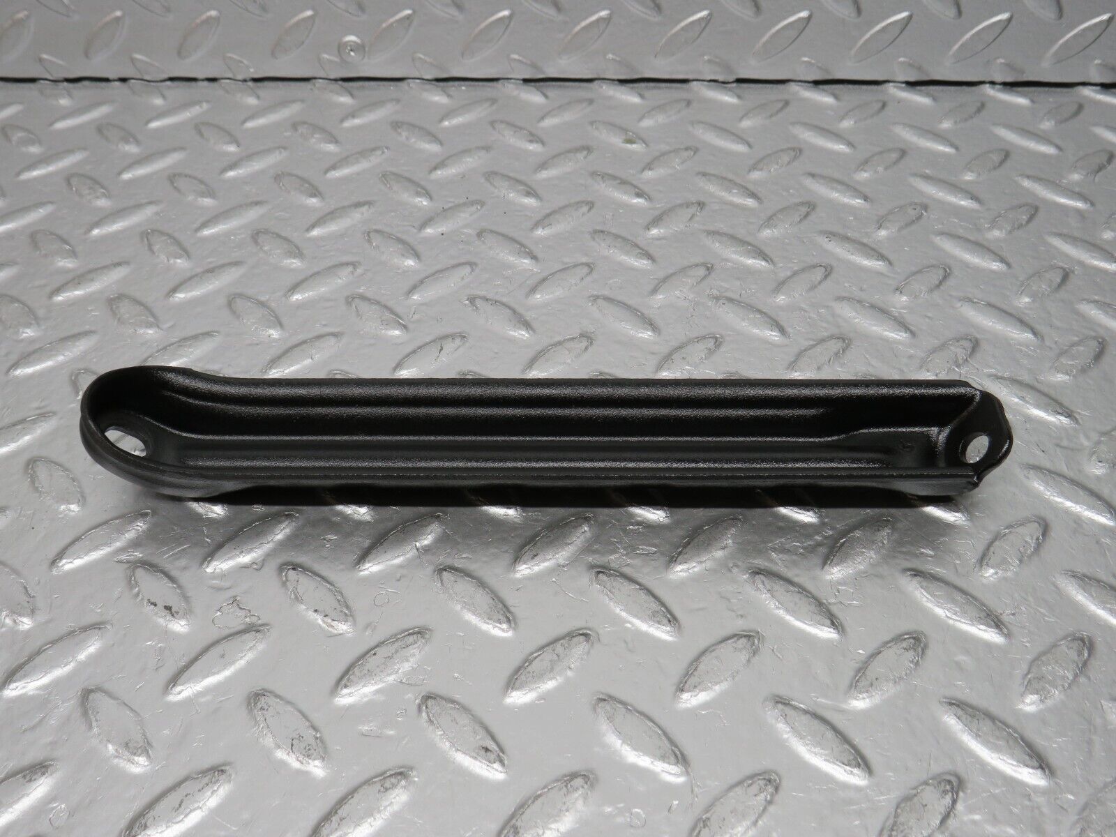 30962 Mercedes-Benz W124 230E Air Intake Manifold Bracket