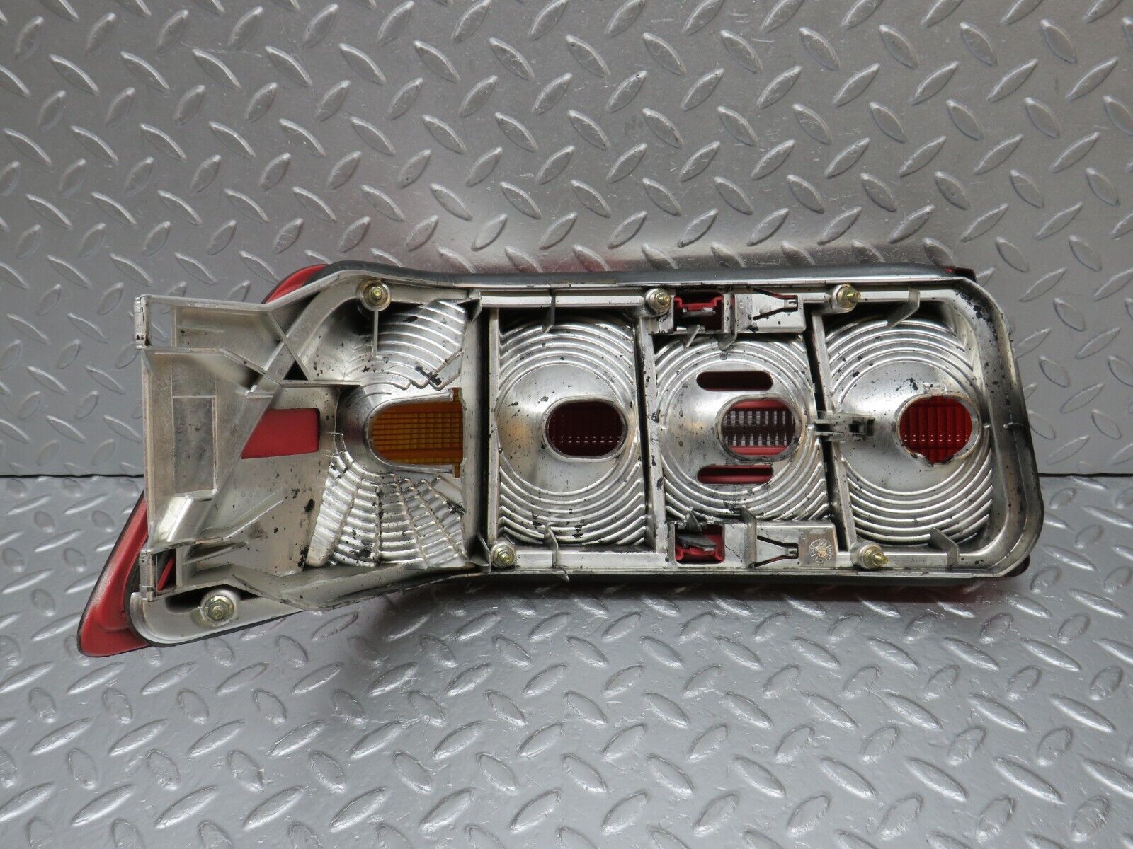 39348 Mercedes-Benz R129 320SL Coupe Tail Light Right Side