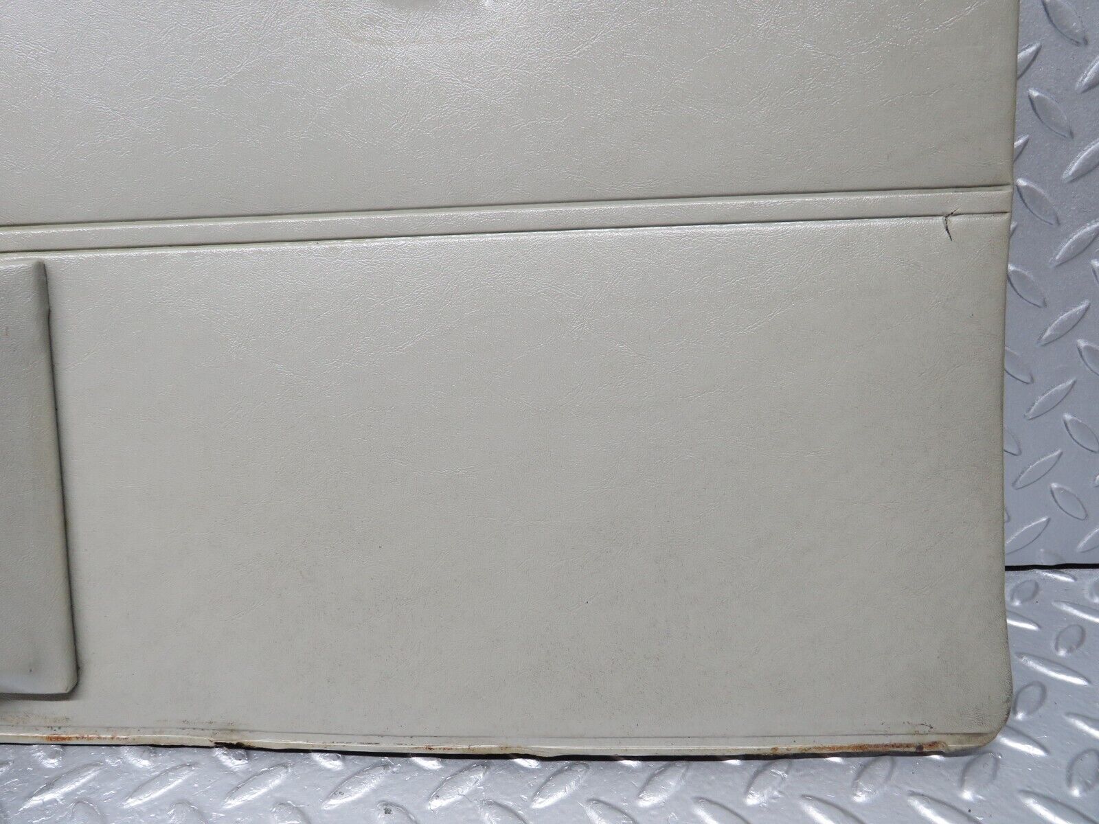 40336 Mercedes-Benz W110 230 Front Right Door Card Grey