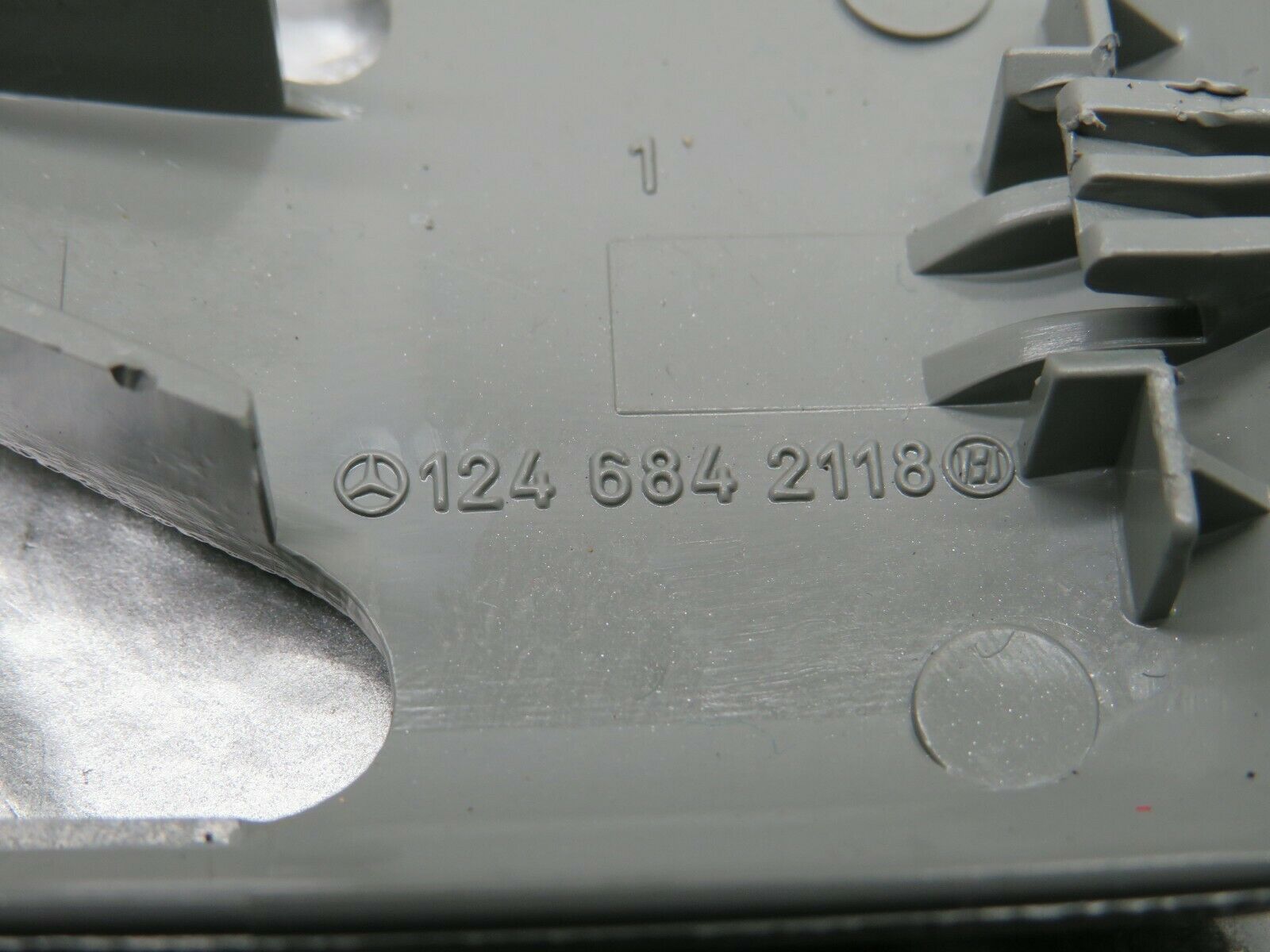 22594 Mercedes-Benz C124 E220 Front Seat Rail Trim Cover 1246842118 1246842218