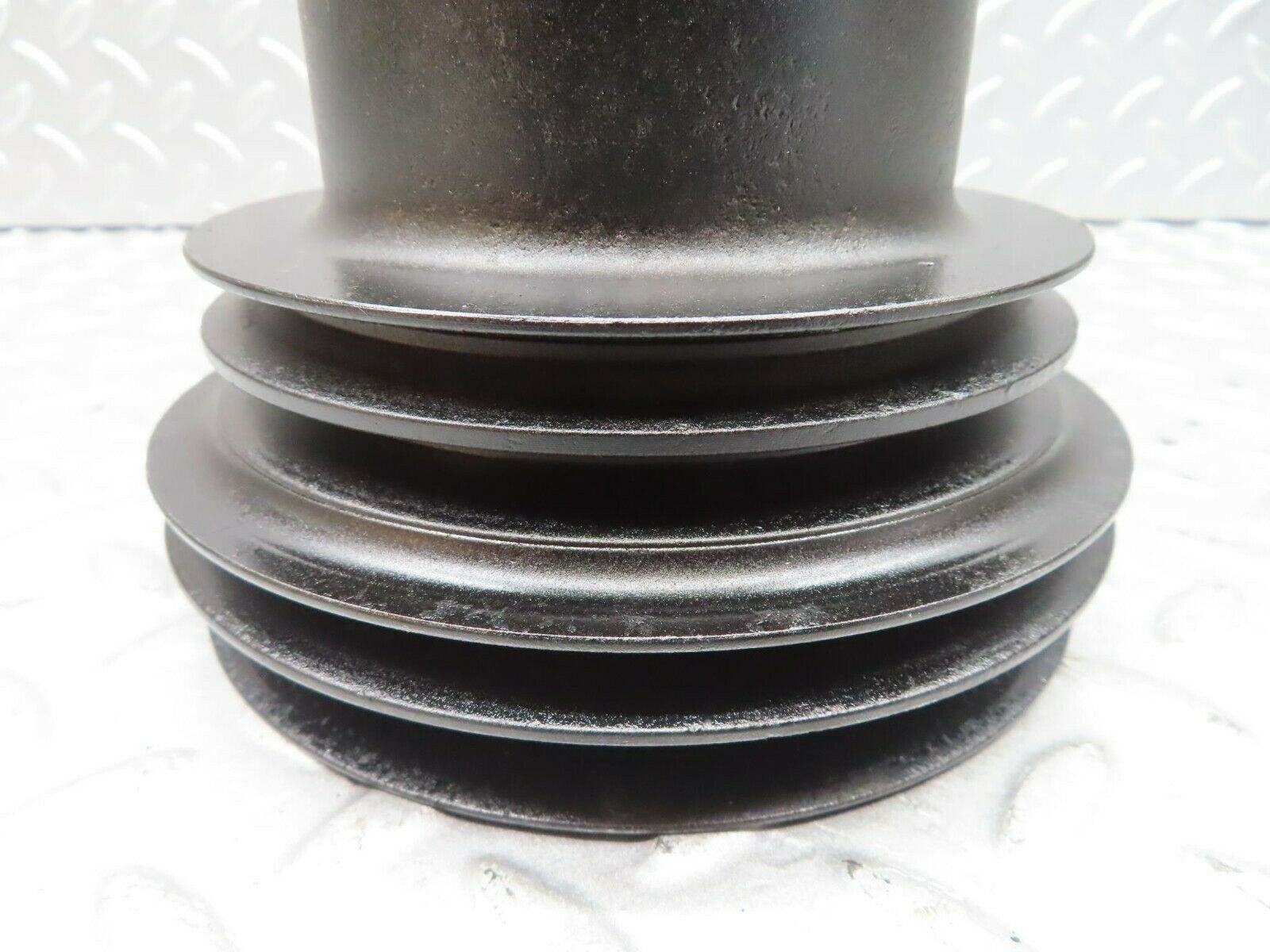 16633 Mercedes-Benz C107 380SLC Crankshaft Pulley