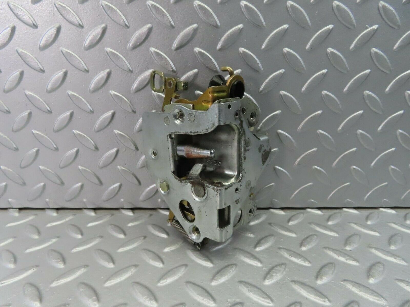 9973 Mercedes-Benz C123 230CE Coupe Front Left Door Lock Mechanism