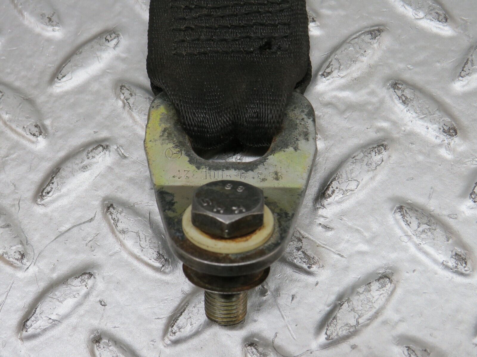 26979 Mercedes-Benz W123 240D Front Right Seat Belt 1238604886