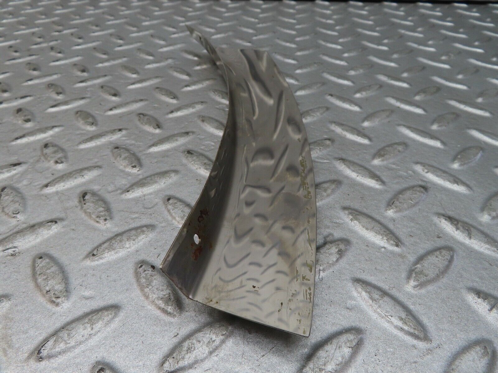 17681 Mercedes-Benz W116 450SEL Rear Left Wheel Arch Lower Chrome Trim