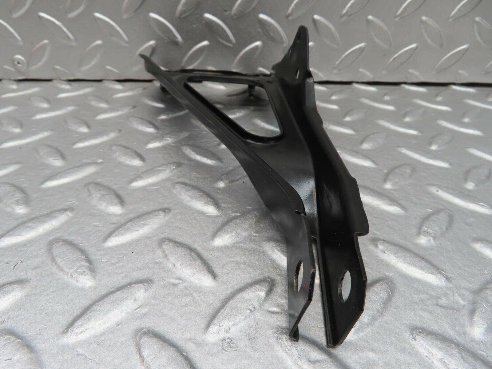 14760 Mercedes-Benz W201 190E Steering Column Bracket