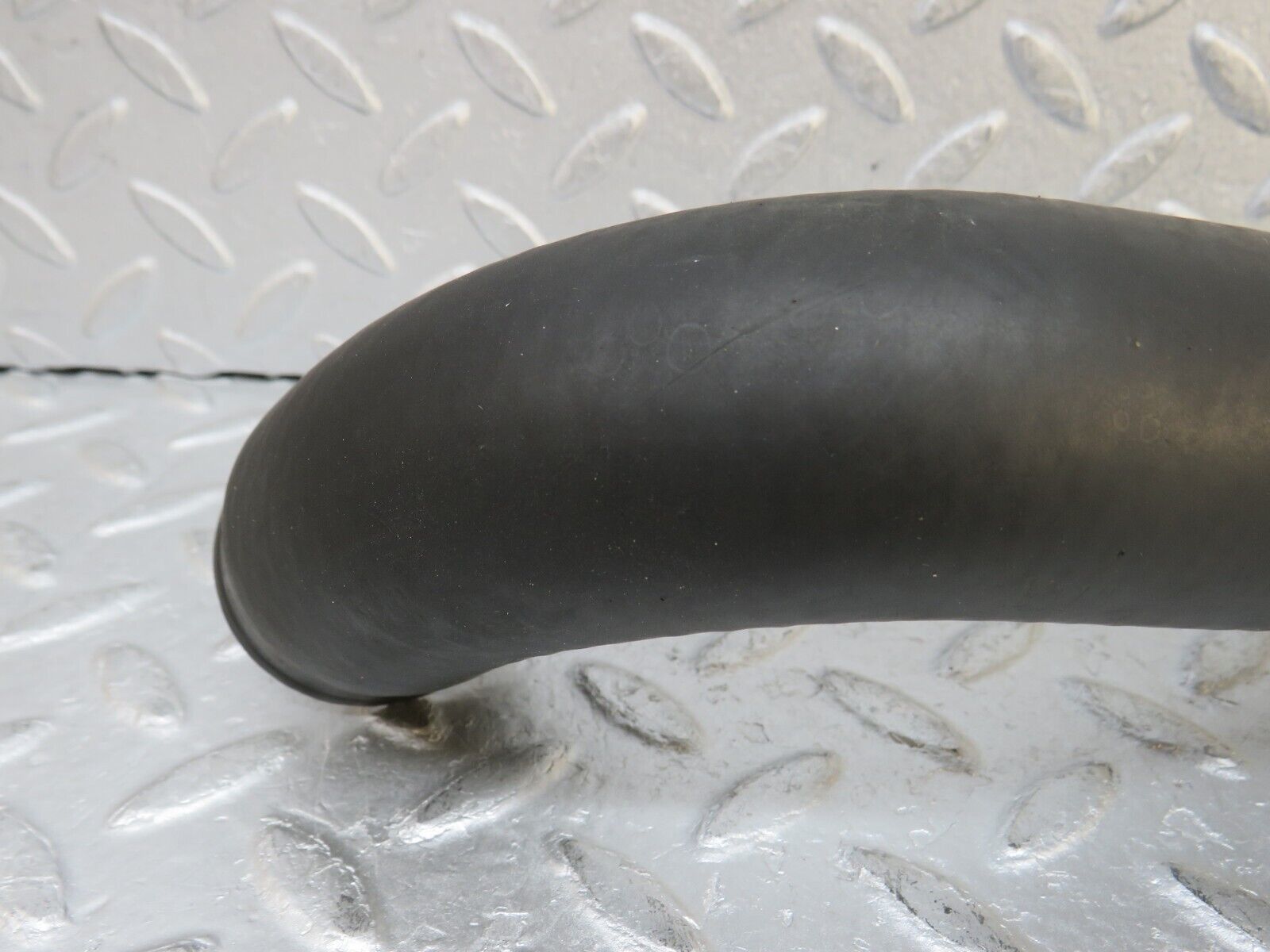 37546 Mercedes-Benz W109 300SEL Upper Radiator Hose Pipe 1165010782