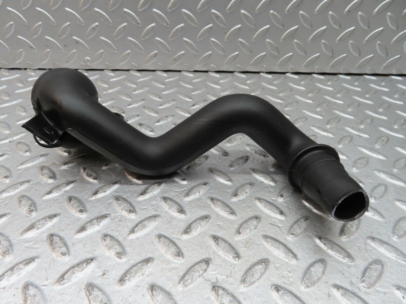 19632 Mercedes-Benz C140 CL420 Coupe Washer Fluid Filler Pipe 1408690017