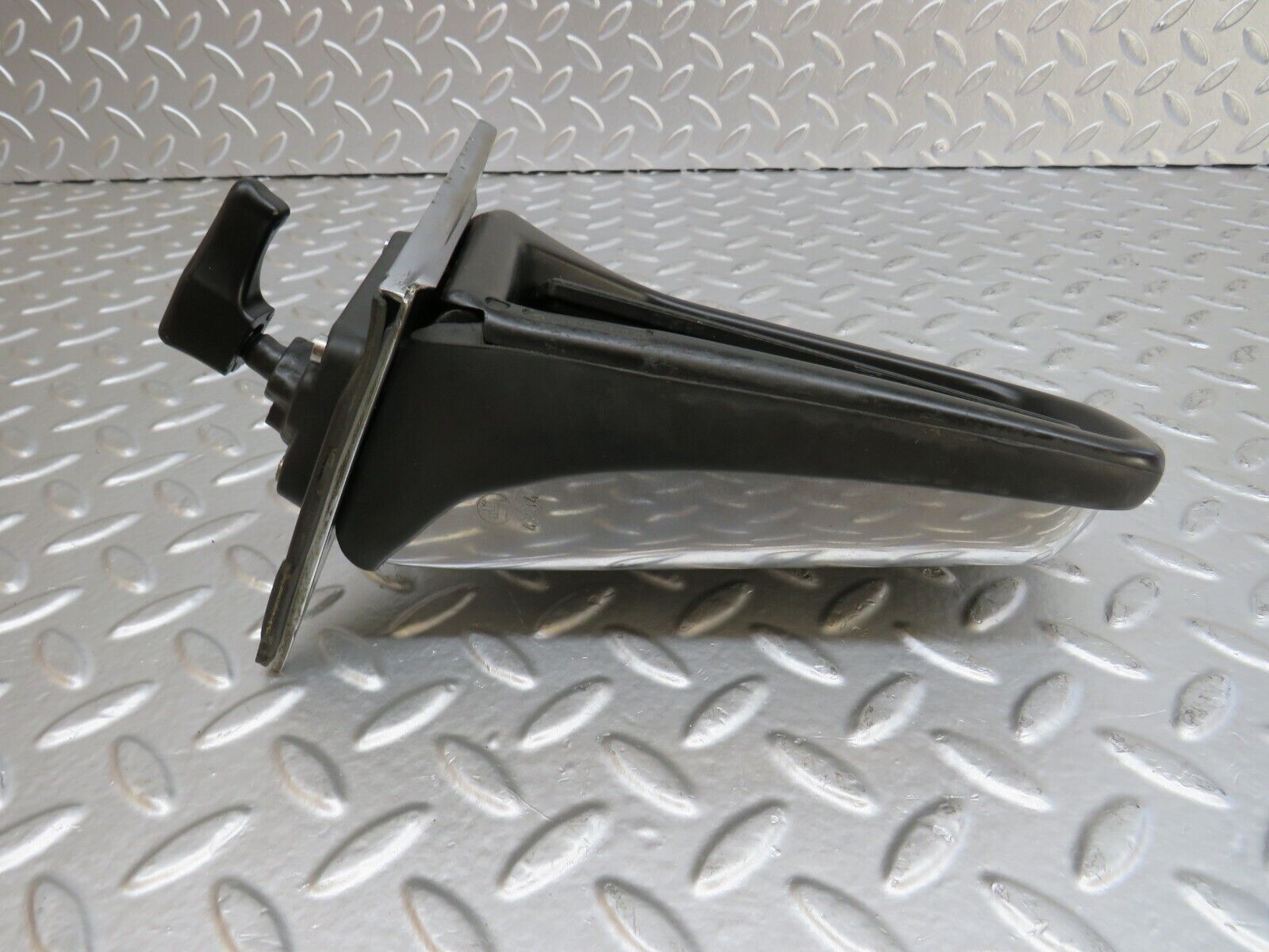 25401 Mercedes-Benz W123 200 Right Wing Mirror