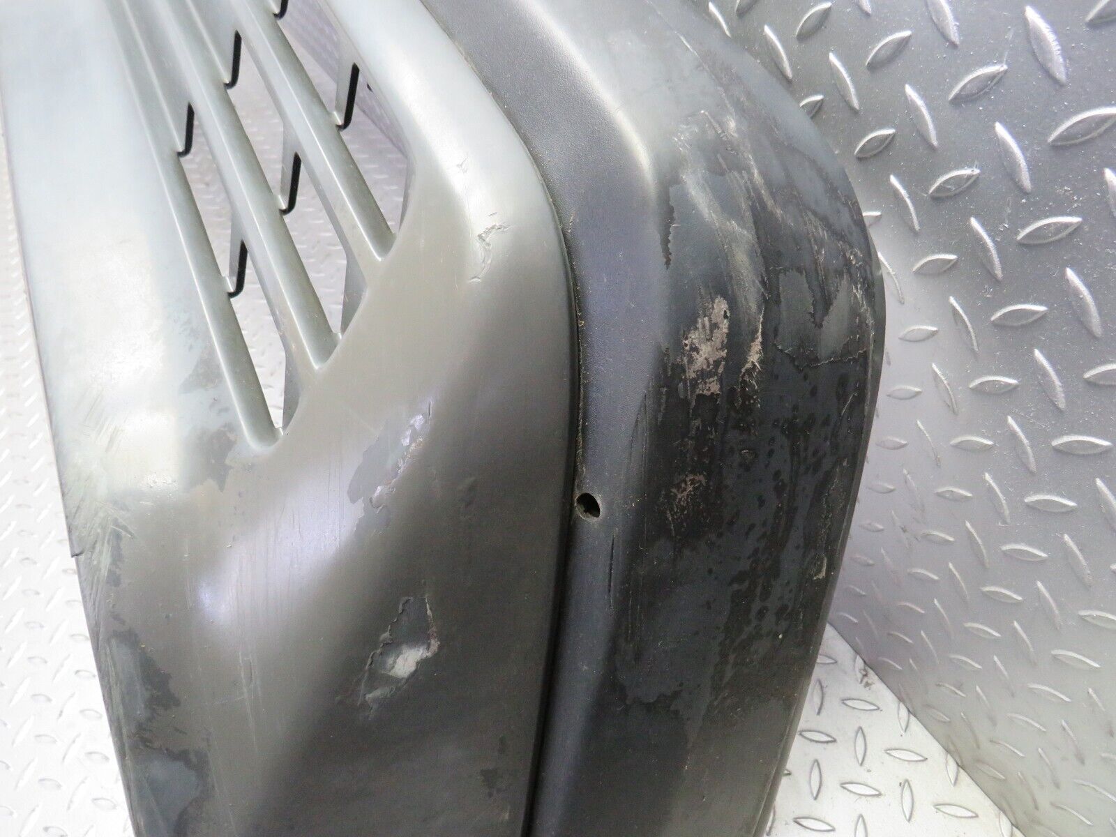 32630 Mercedes-Benz S124 300TE Wagon Front Bumper 1248850825