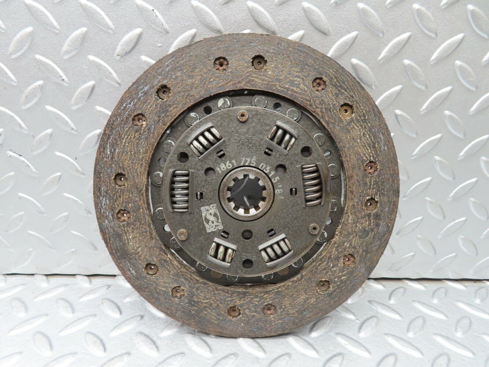 18208 Mercedes-Benz W111 220SE Coupe Clutch Disc SACHS 1861 775 031