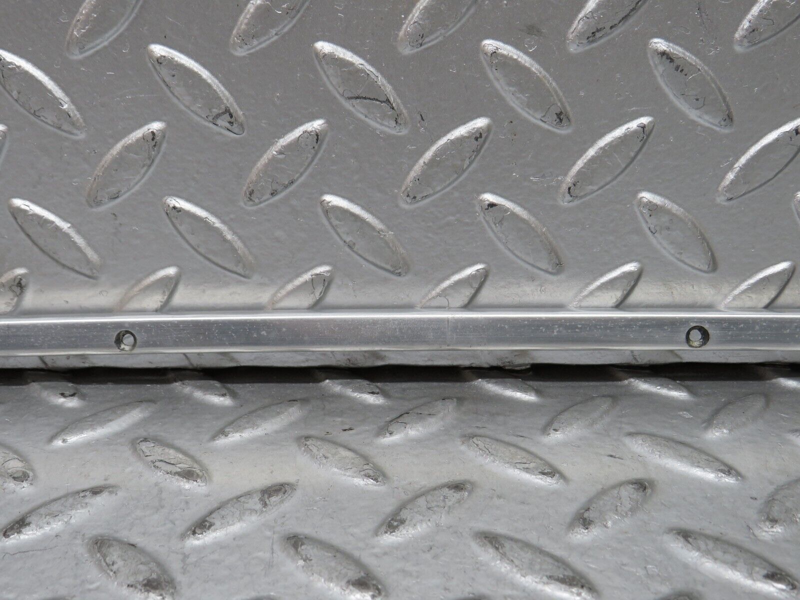 28881 Mercedes-Benz W123 230E Sunroof Chrome Trim