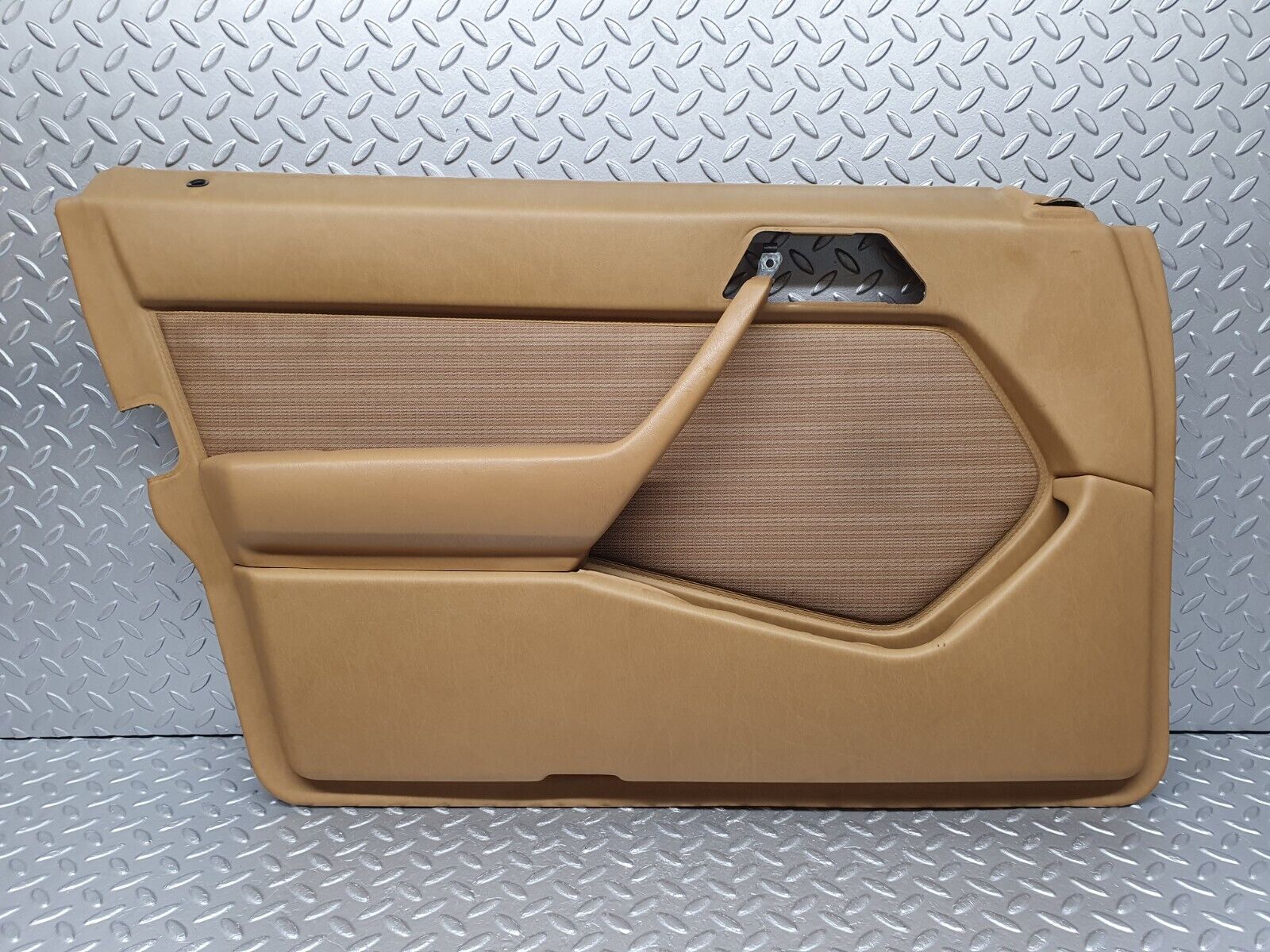 41483 Mercedes-Benz W124 200E Front Left Door Card Palomino
