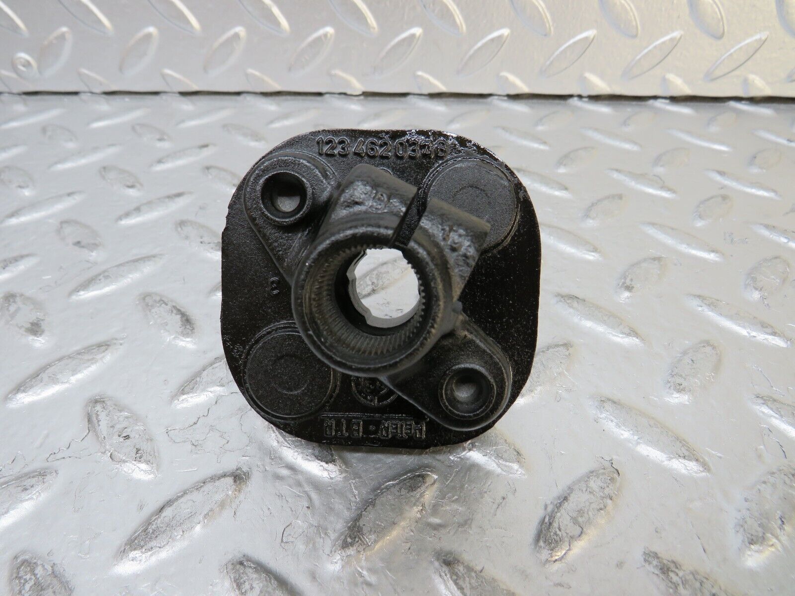 26889 Mercedes-Benz W123 240D Steering Column Lower Shaft Rod 1234620346