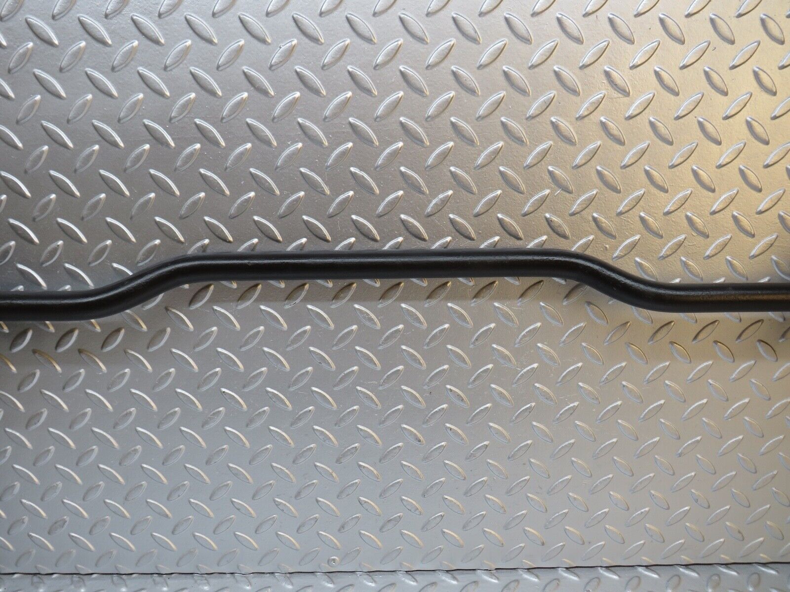 0383 Mercedes-Benz W108 280SE Torsion Bar 1083230965