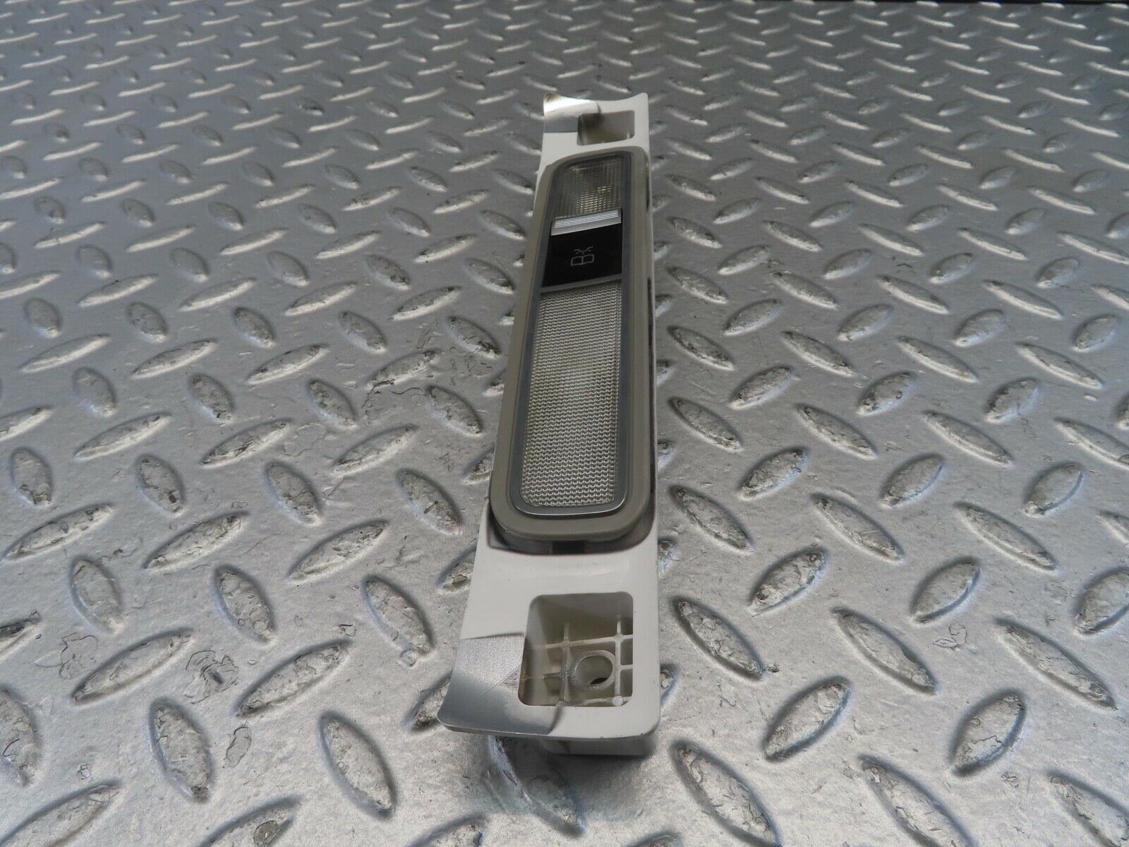 11111 Mercedes-Benz W221 S320 Interior Rear Right Roof Light 2218201201