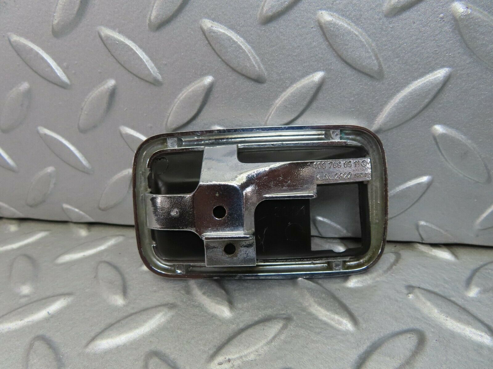7904 Mercedes-Benz W115 220D Chrome Frame For Door Handle Left 1087660511