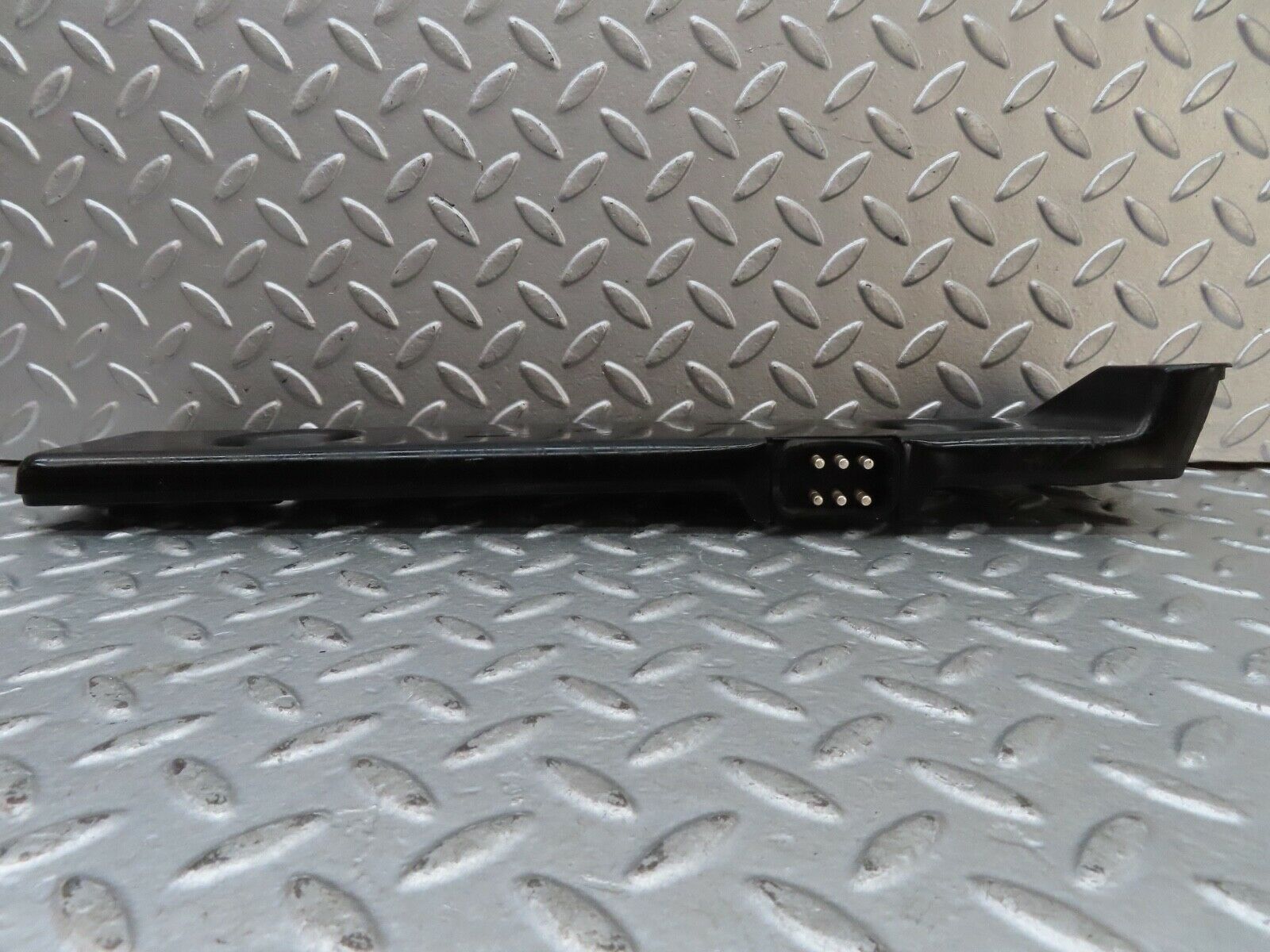 19075 Mercedes-Benz W123 300D Tail Light Bulb Holder Left Side