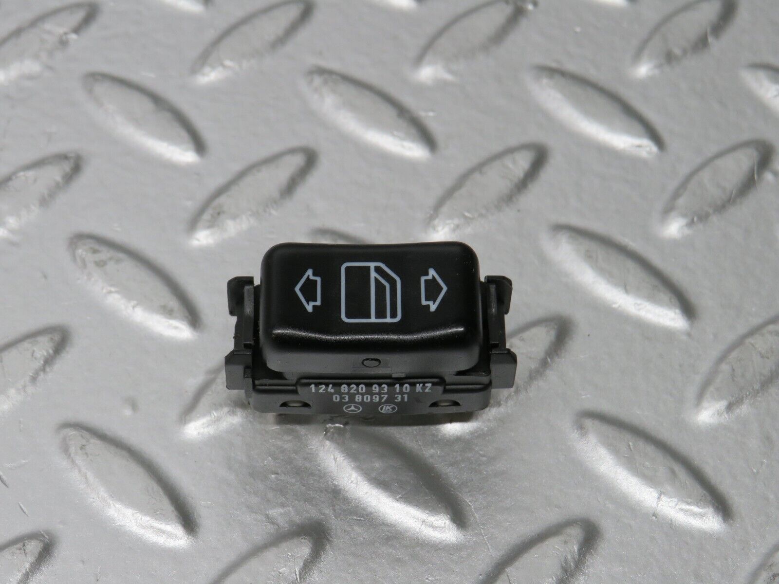 31229 Mercedes-Benz S124 220TE Electric Window Switch Left Side 1248209310