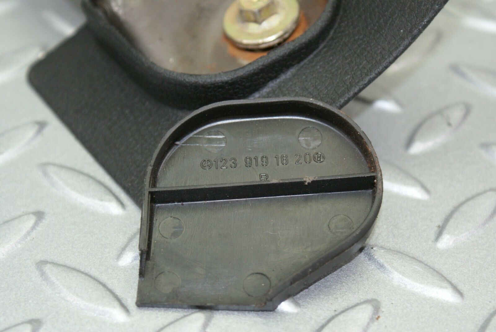 2466 Mercedes-Benz W123 280E Seat Belt Runner Right Side 1239191620