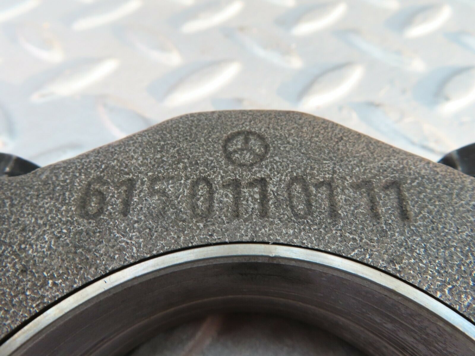 8027 Mercedes-Benz W115 220D Crankshaft Bearing Holder Block 6150110111