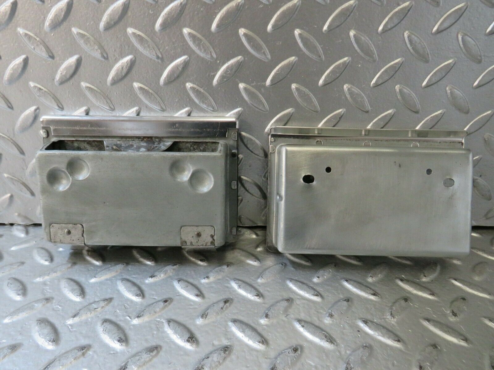 23199 Mercedes-Benz W116 350SE Rear Door Ashtray Blue