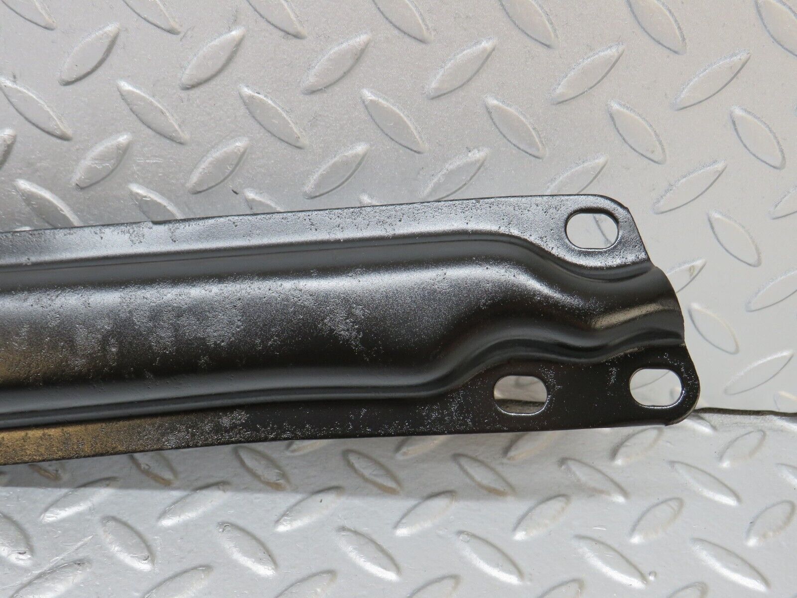 36370 Mercedes-Benz W126 420SE Engine Mount Bracket Support