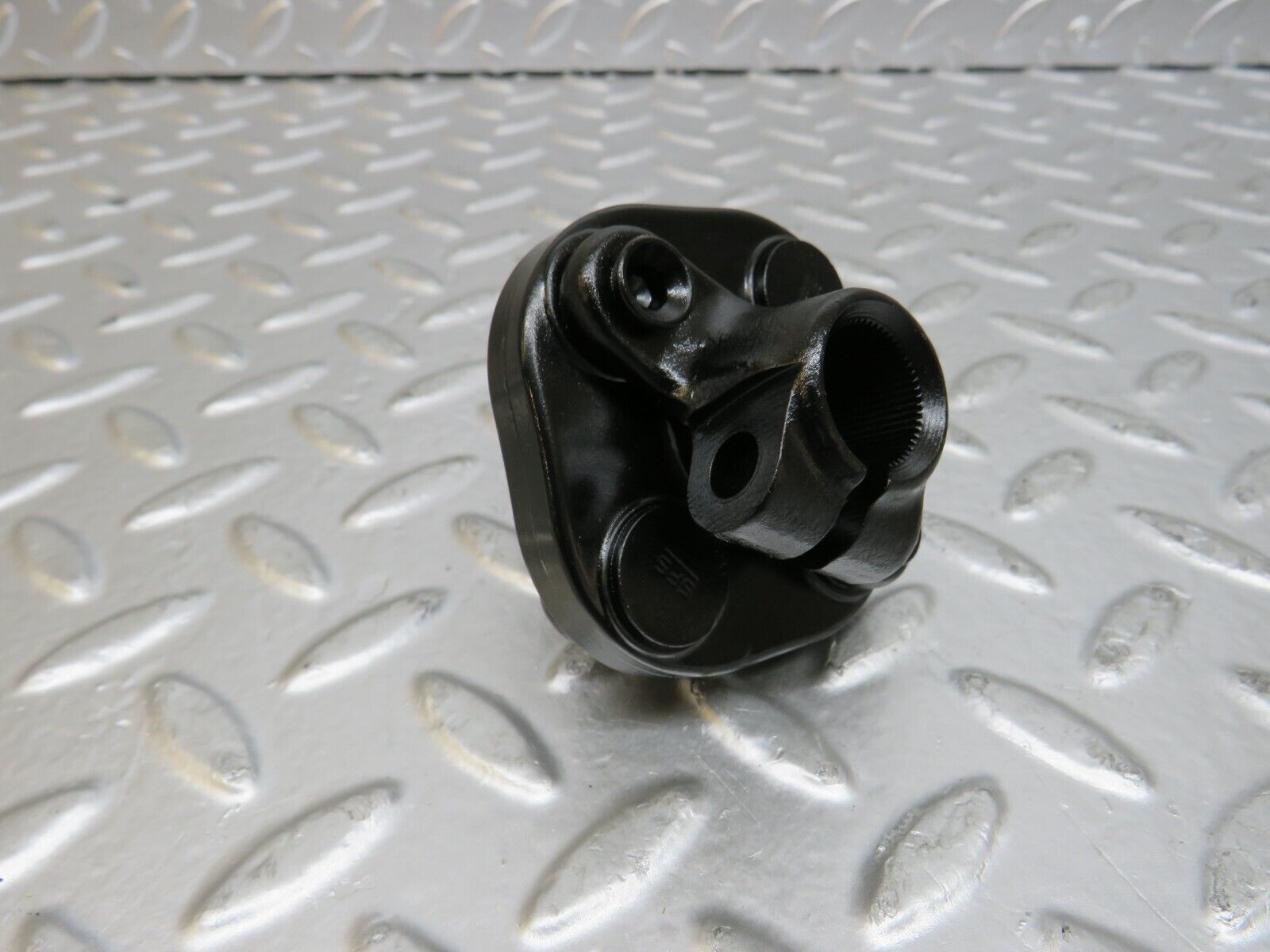 25430 Mercedes-Benz W123 200 Steering Column Lower Shaft Connector 1264620146